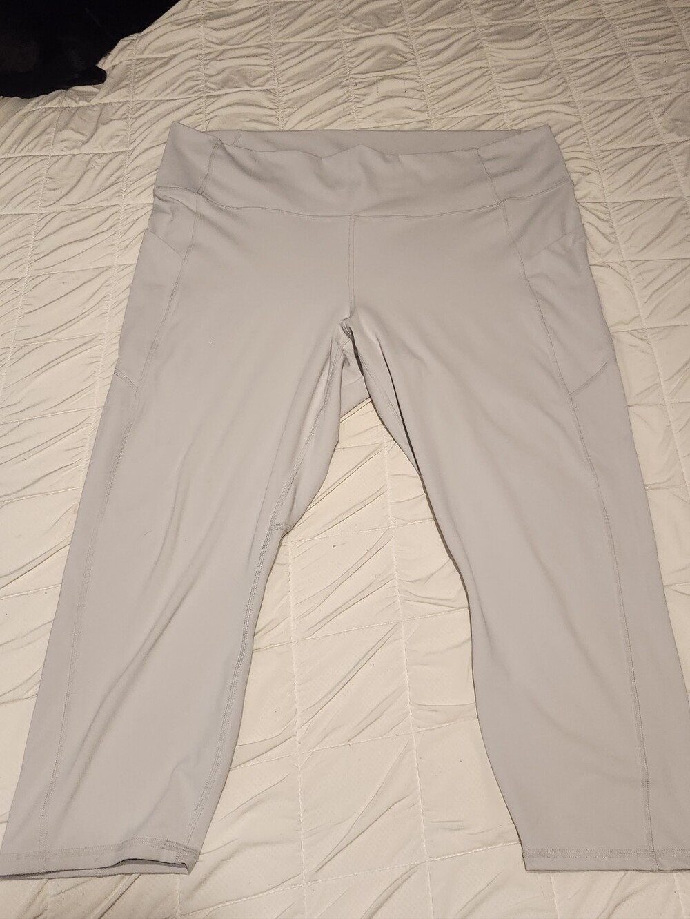 Fabletics White 7/8 Pure Luxe Leggings
